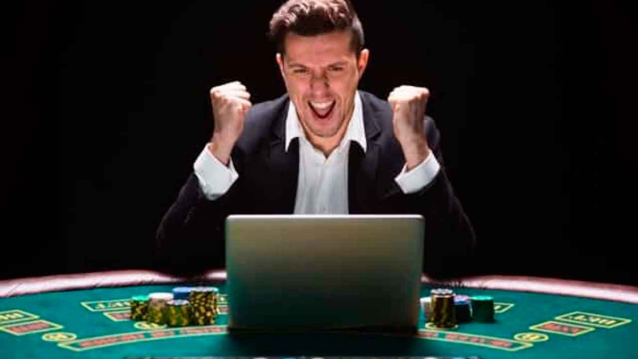 How to become a better poker player?
